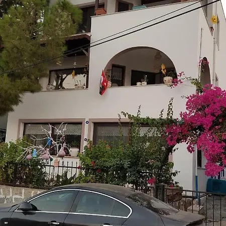 Erdemil Mevkii Geris Alti Mahallesi Dalyan Caddesi Oraz Sitesi Bodrum